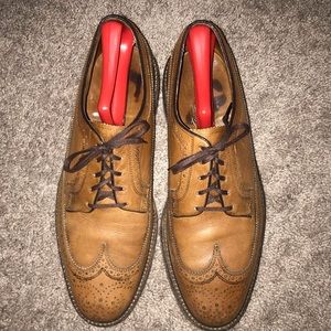 Vintage wingtips Florsheim Imperial 5 nail V cleat